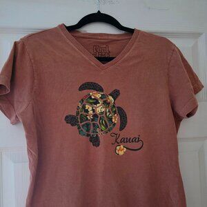 Hawaian tshirt from Kauai with turtle